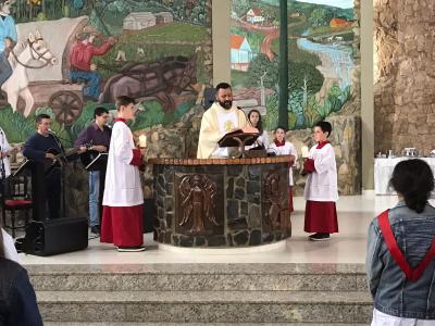 Missa dos Movimentos Marianos foi a 2Âª celebraÃ§Ã£o do dia no SantuÃ¡rio de Laranjeiras do Sul (12/10)